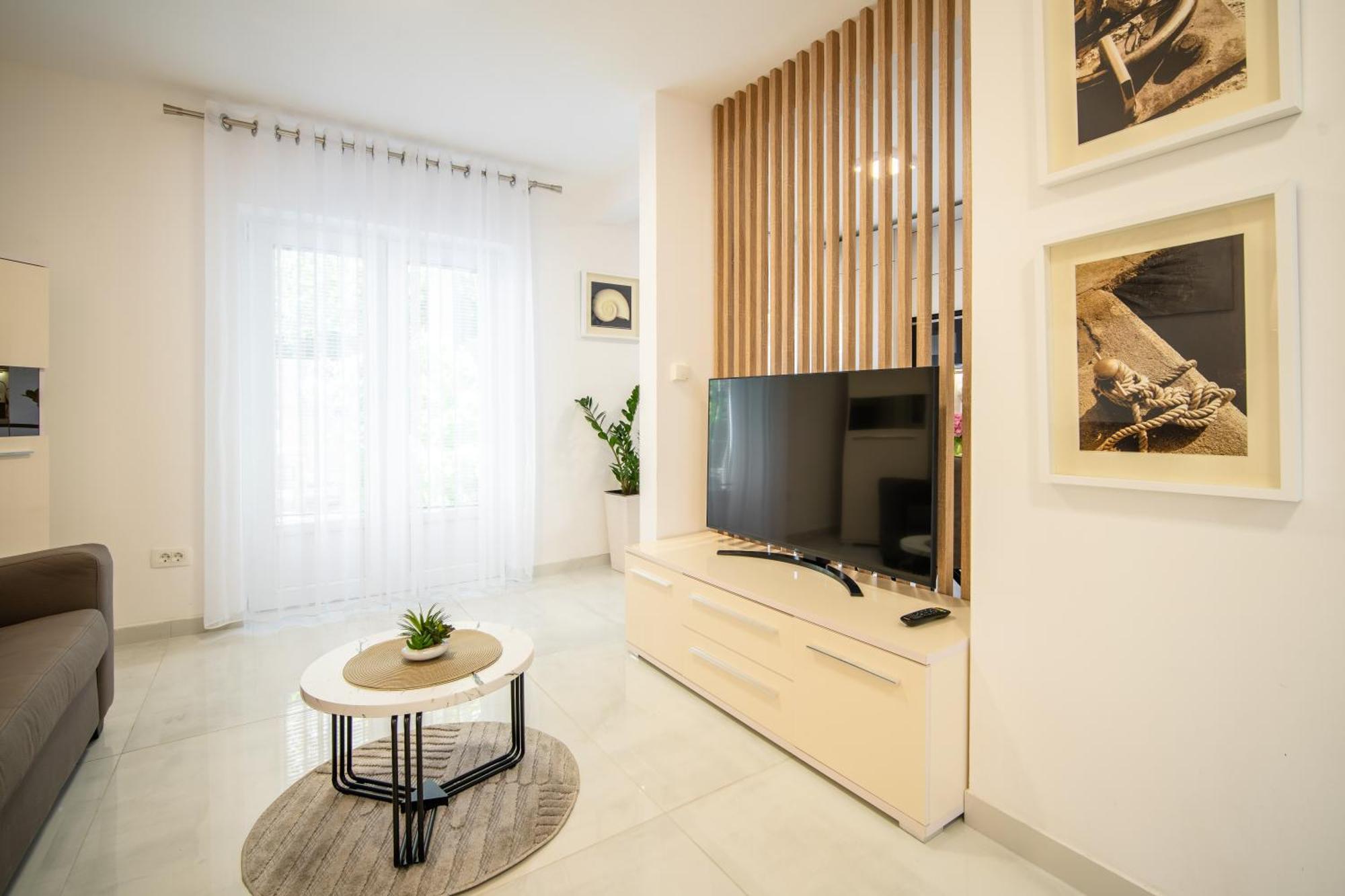 Palma Apartments โกตอร์ ภายนอก รูปภาพ